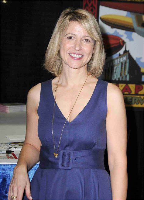 how tall is samantha brown